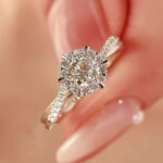 TENCARATS Moissanite Halo Ring – 925 Sterling Silver, Brilliant Cut, Dazzling Pavé Band Engagement Jewelry