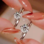 TENCARATS 925 Silver Moissanite Ring – Brilliant Cut Solitaire, Timeless Engagement Jewelry for Women